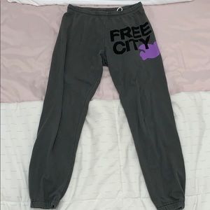 Freecity sweatpants